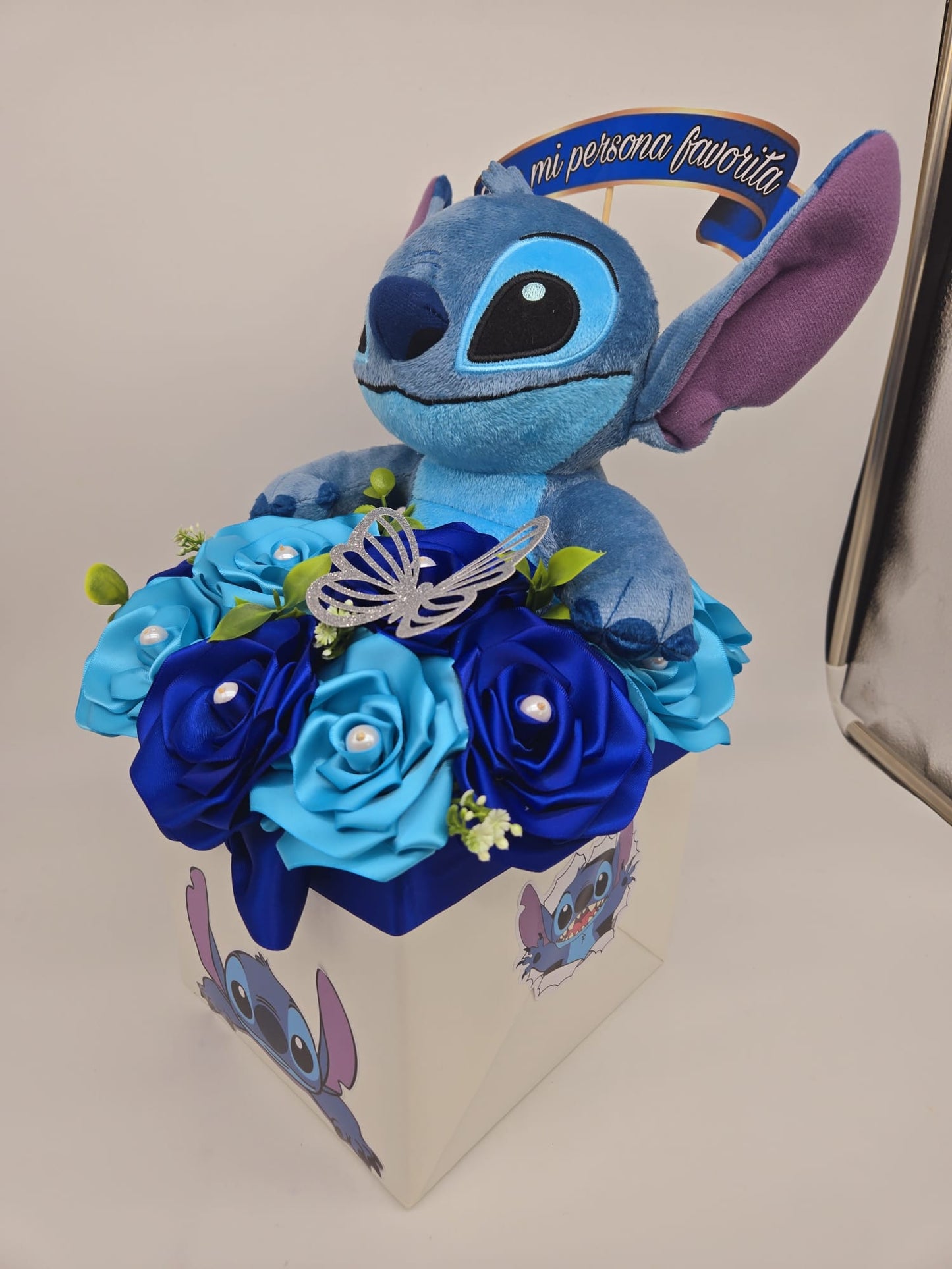 GIFT BOX